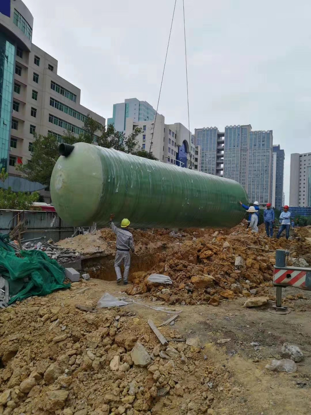 臨夏三格式玻璃鋼化糞池生產(chǎn)廠家批發(fā)-供貨商電話